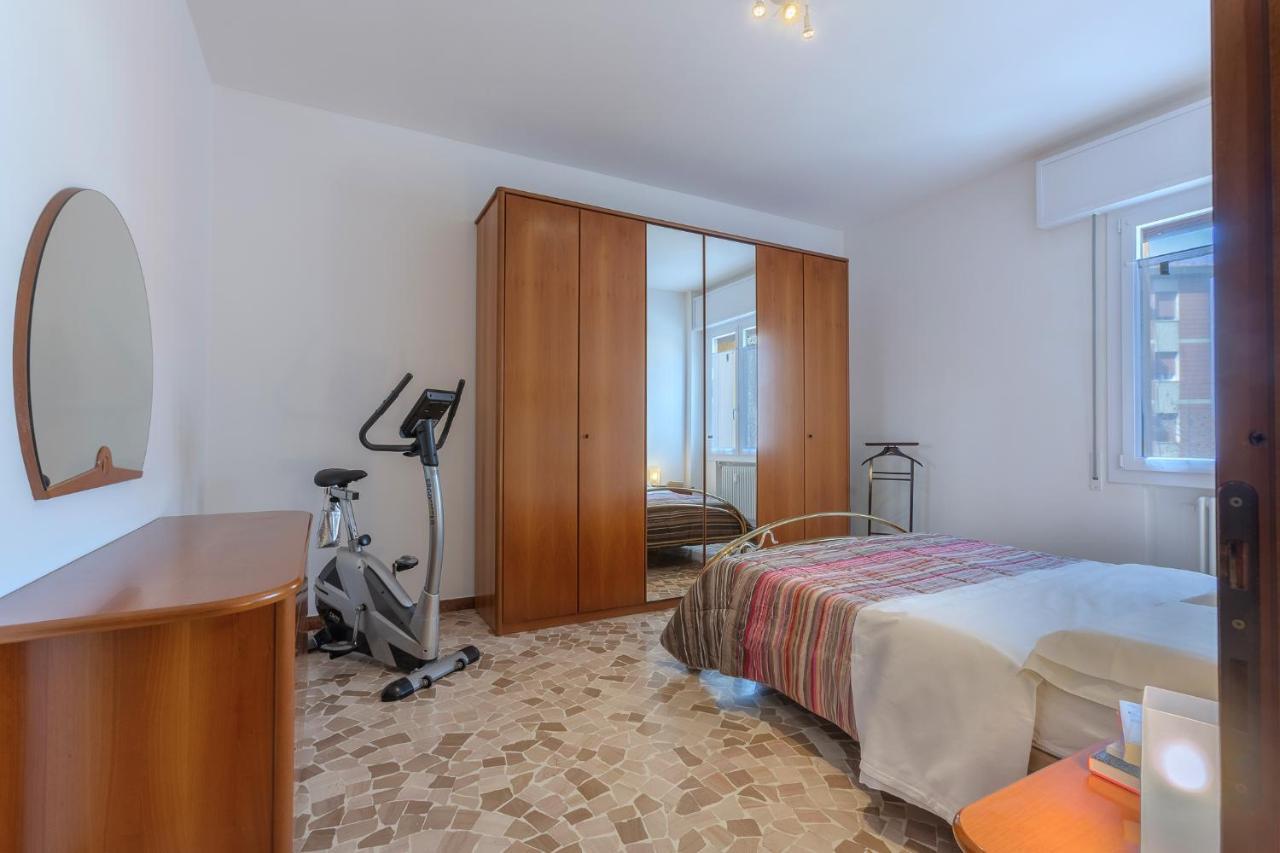 A 500 Mt Dalla Certosa Apartment Bologna Eksteriør billede